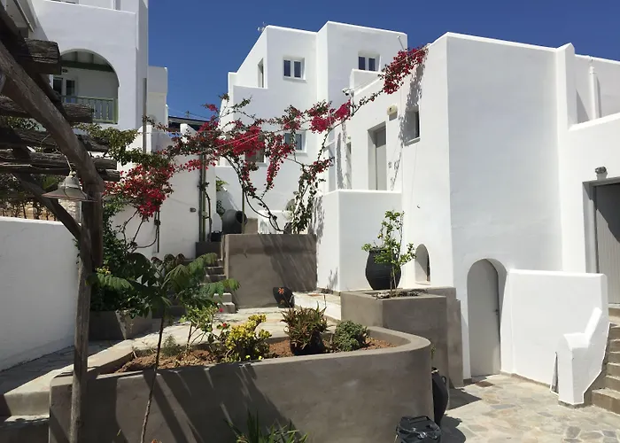 Adonis & ホテル 3*