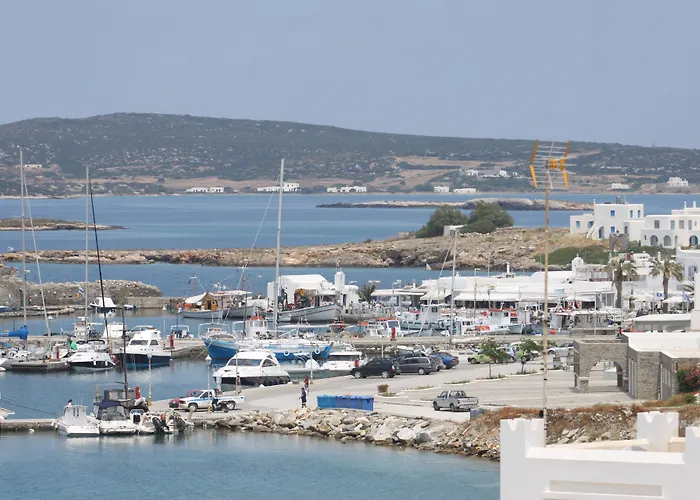 Adonis & ホテル 3*