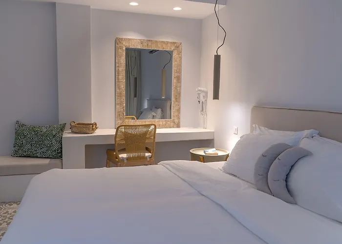 ホテル Adonis & 3*