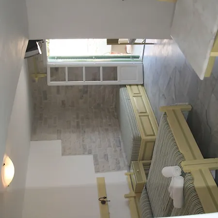 Adonis Studios&apartments