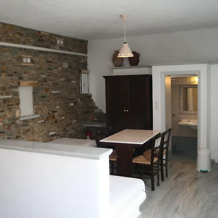 Adonis Studios&apartments Hotel