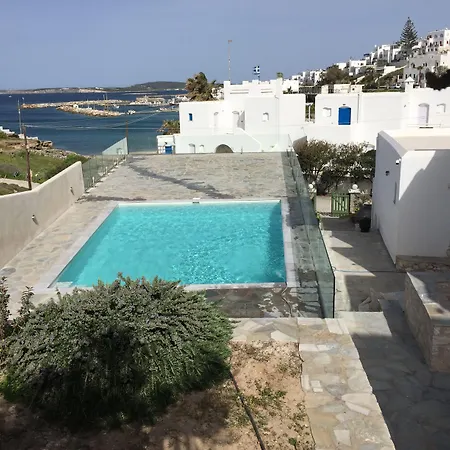 Adonis Studios&apartments Naousa (Paros)