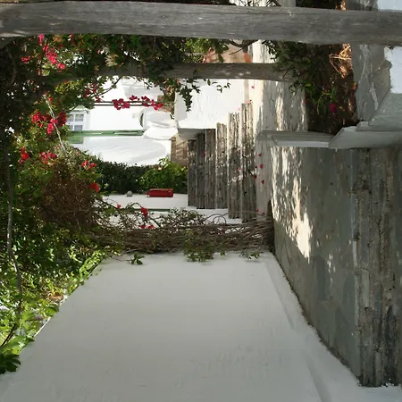 Adonis Studios&apartments