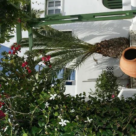 Adonis Studios&apartments Hotel