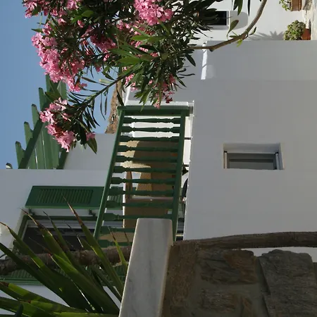 Hotel Adonis & Naousa (Paros)
