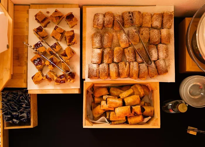 Adonis & Hotel Naousa